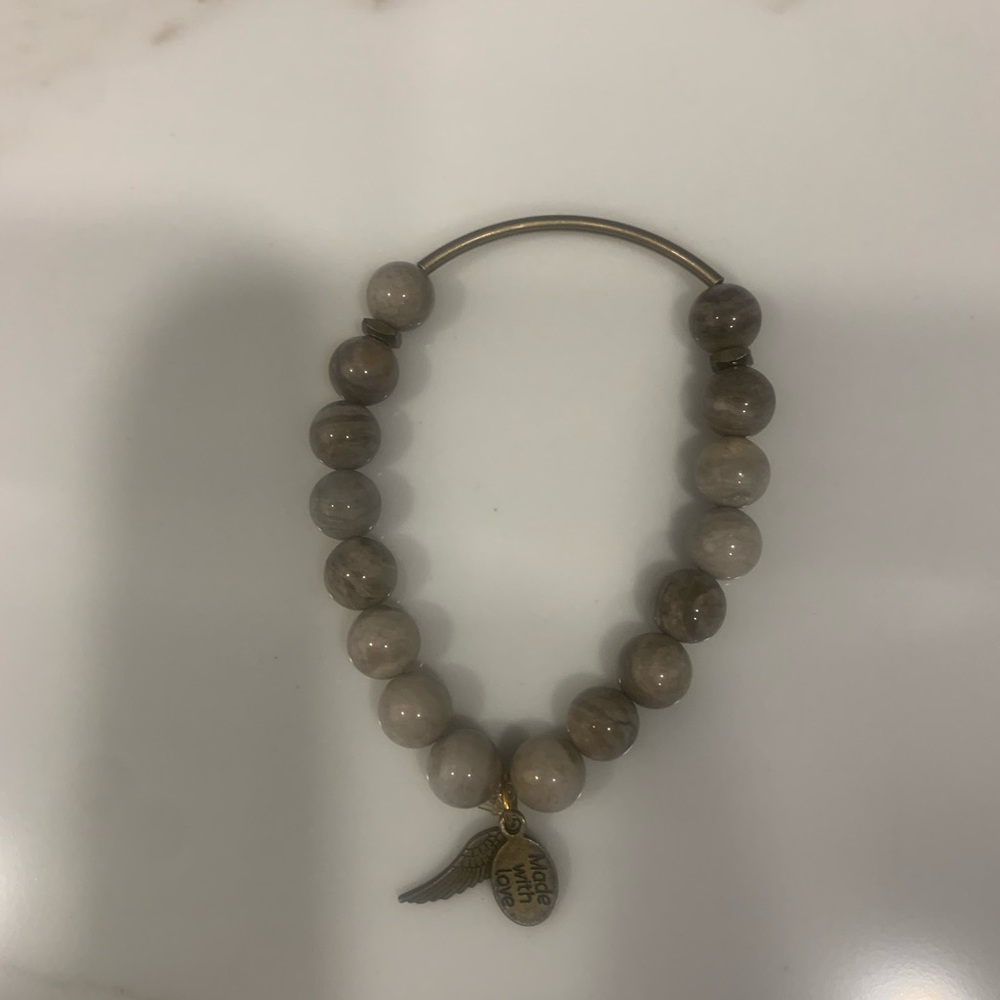 Beautiful gray stone stretch bracelet